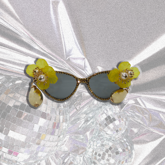 The NORTH MELBOURNE Embellished Sunglasses